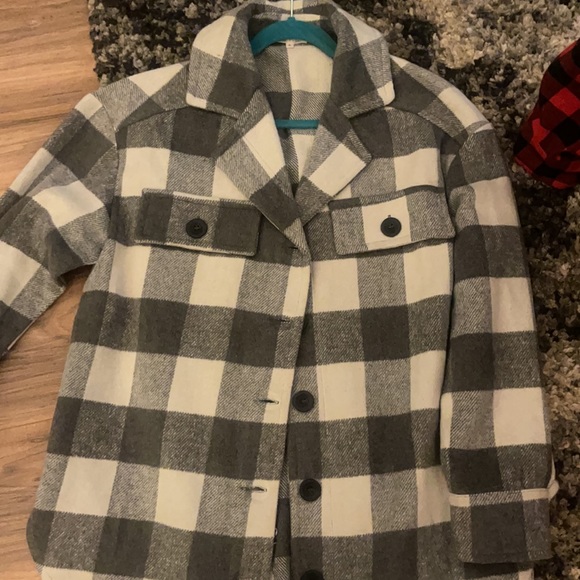 Shacket - Picture 2 of 2